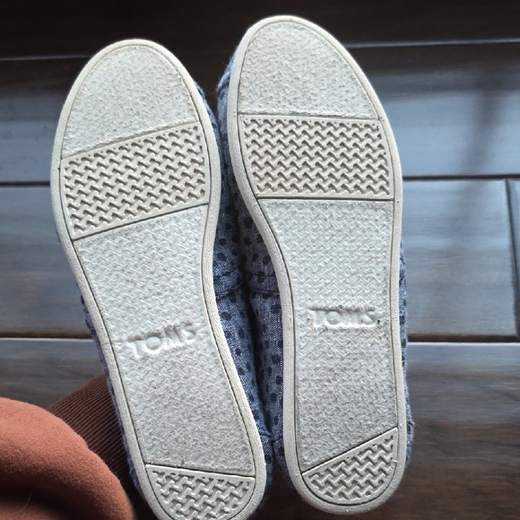 TOMS Polka Dot Canvas Slip-Ons - Picture 6 of 6